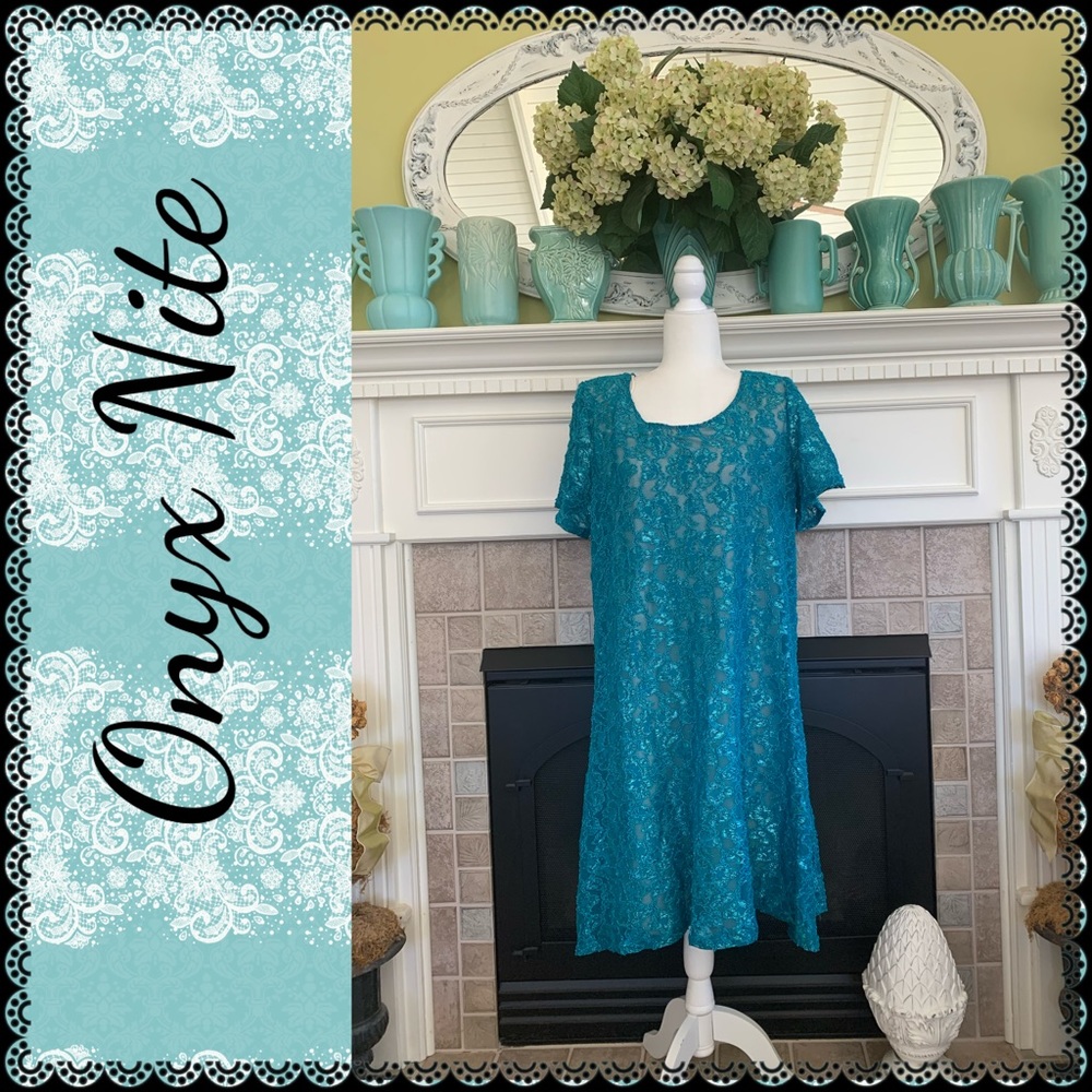 Vintage Onyx Nite by Wendye Chaitin, size 16
